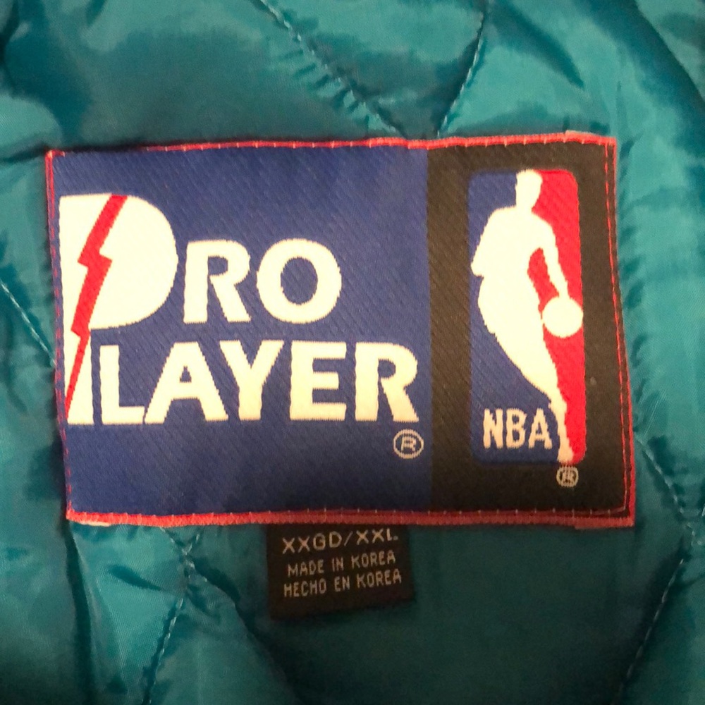 Charlotte Hornets Jacket with detachable hood.